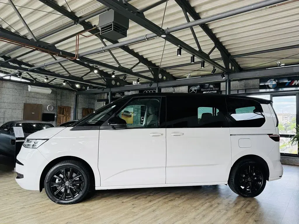 Gebraucht VW Multivan Edition 218 PS (160 kW) 2024 Candyweiã Van / Kleinbus