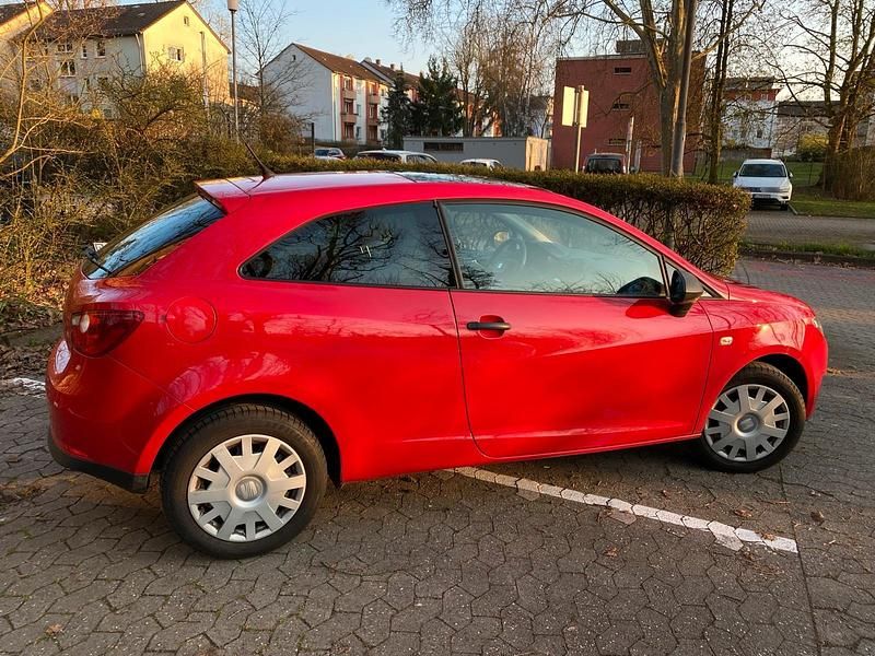 Gebraucht Seat Ibiza 70 PS (51 kW) 2009 Rot Limousine
