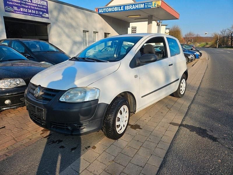 Gebraucht VW Fox Basis 54 PS (39 kW) 2006 Weiß Kleinwagen