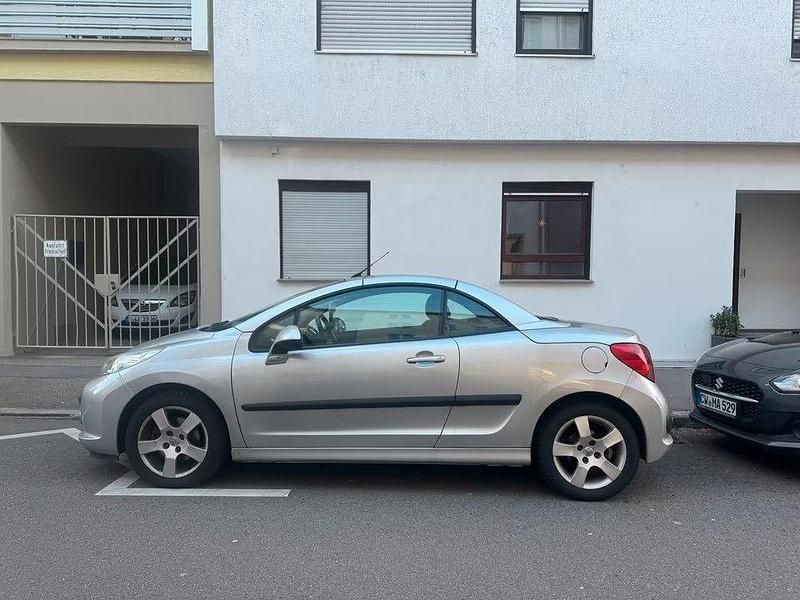 Silber Gebraucht 2008 Peugeot 207 CC Sport Cabrio | 4.500 € (Fairer Preis) - Bild 1/4