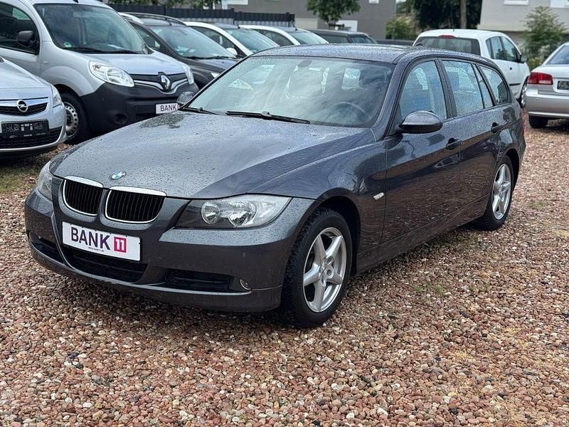 Grau Gebraucht 2006 BMW 320 Kombi | 4.950 € (Fairer Preis) - Bild 1/4
