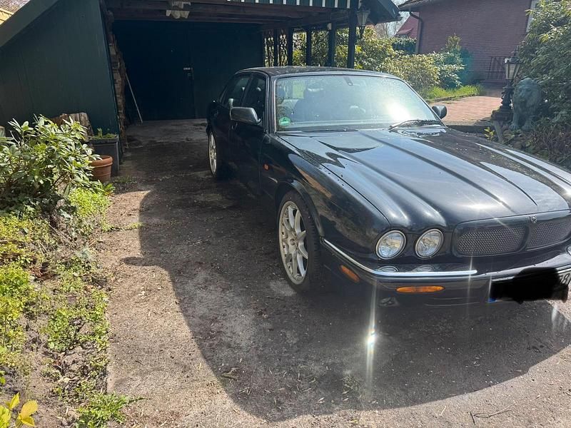 Gebraucht Jaguar XJR 363 PS (266 kW) 2001 Schwarz Limousine