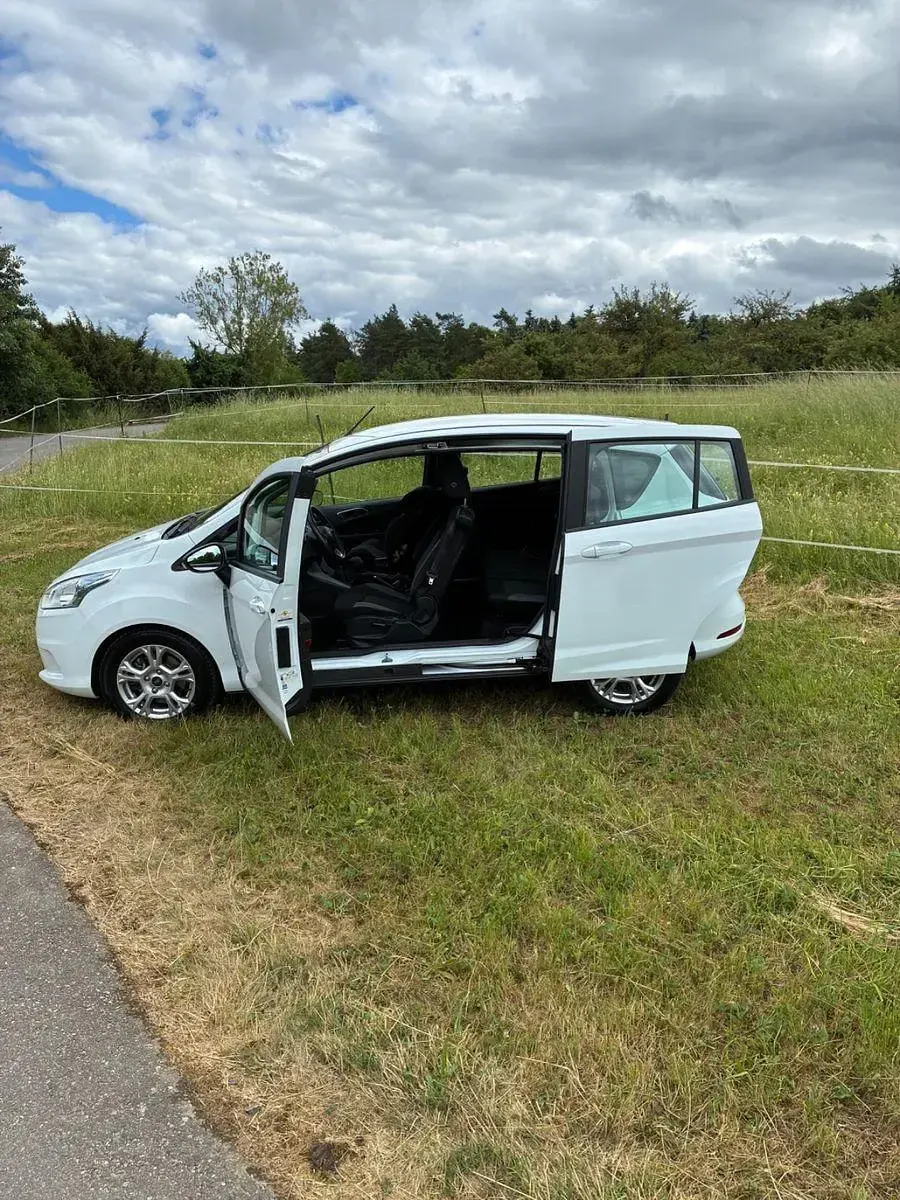 Gebraucht Ford B-MAX Cool & Connect 101 PS (74 kW) 2017 Weiß Van / Kleinbus