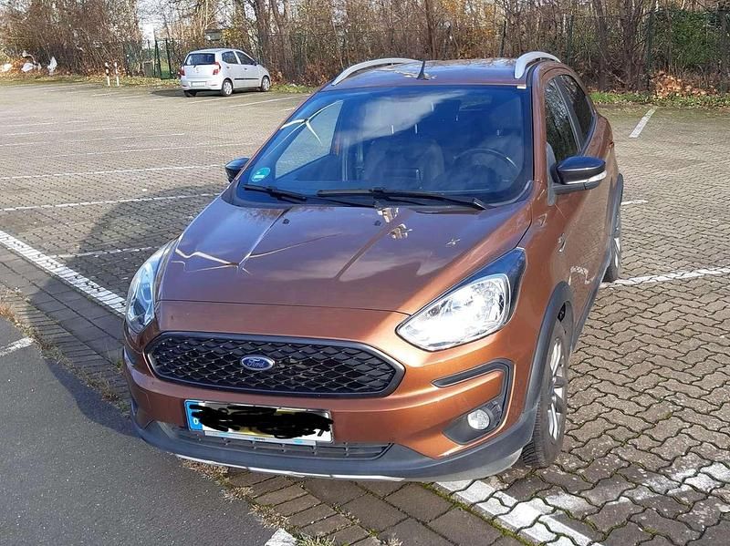 Orange Gebraucht 2018 Ford Ka Plus S Kleinwagen | 9.500 € (Fairer Preis) - Bild 1/4