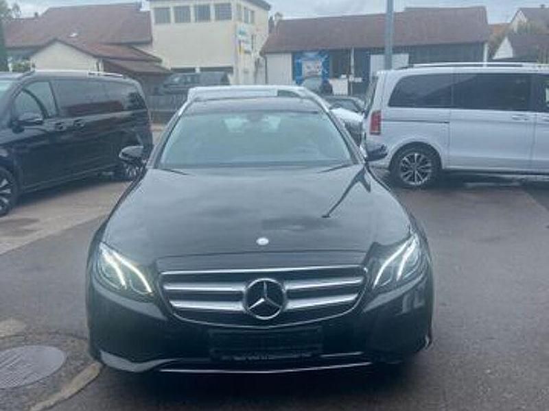 Gebraucht Mercedes E250 211 PS (155 kW) 2017 Schwarz Kombi