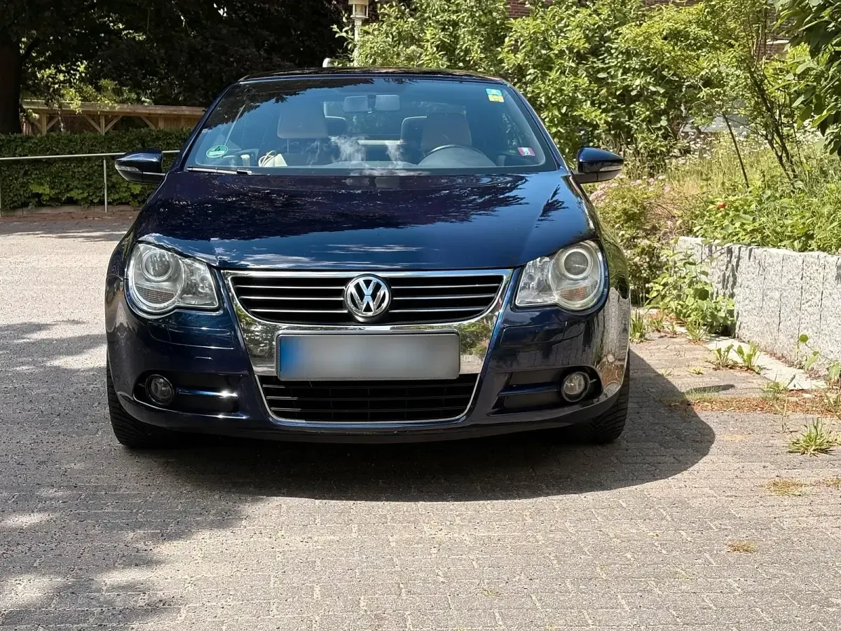 Gebraucht VW Eos 122 PS (89 kW) 2009 Blau Cabrio