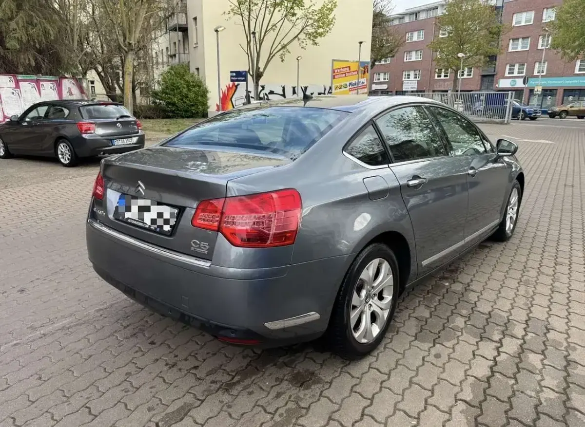 Gebraucht Citroën C5 Exclusive 156 PS (114 kW) 2010 Grau Limousine