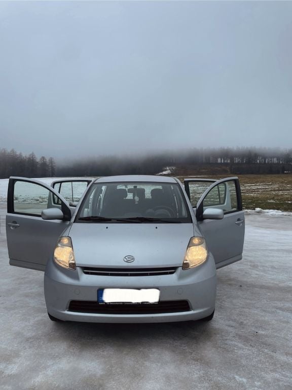 Silber Gebraucht 2007 Daihatsu Sirion Kleinwagen | 2.299 € (Guter Preis) - Bild 1/4