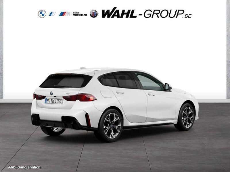 Neu BMW 120 Performance 170 PS (125 kW) 2025 Weiß Kleinwagen