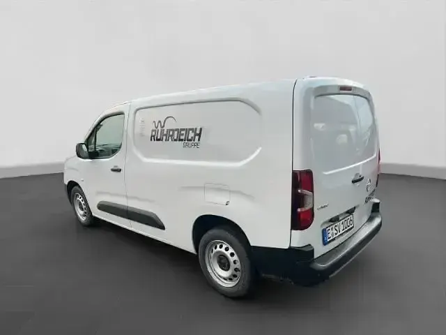 Gebraucht Opel Combo Basis 102 PS (75 kW) 2024 Weiß Van / Kleinbus