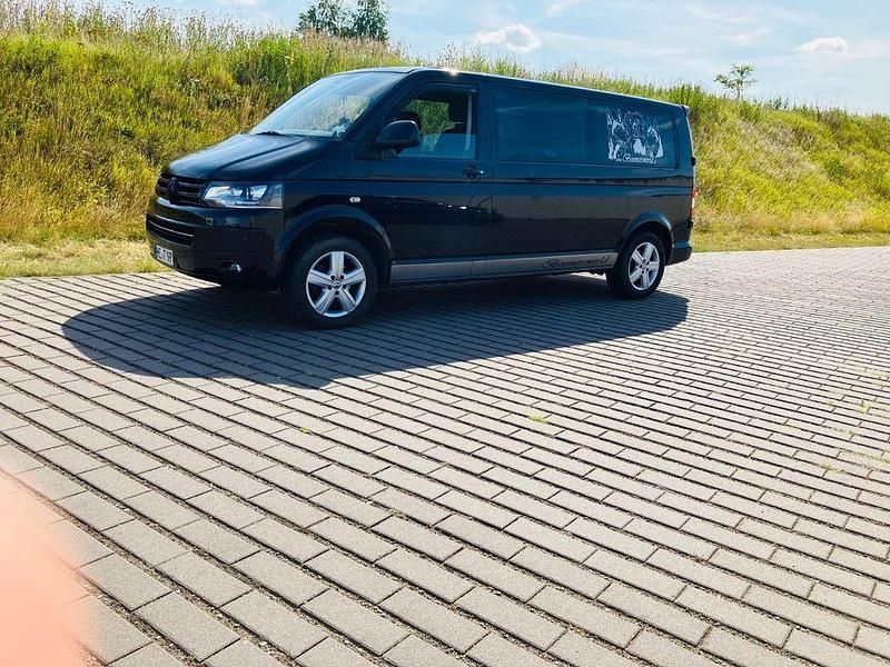 Second-hand VW T5 140 CP (102 kW) 2011 Negru Van