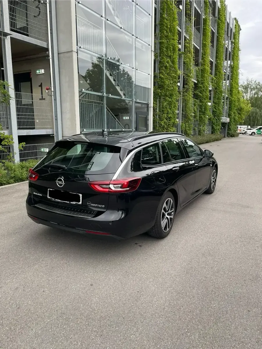 Gebraucht Opel Insignia 110 PS (80 kW) 2018 Schwarz Kombi