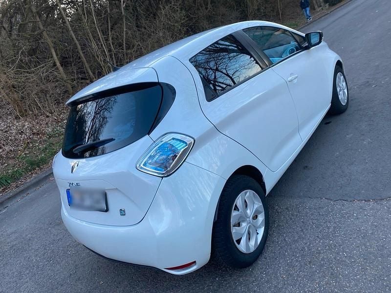 Gebraucht Renault Zoe 64 kW (88 PS) 2016 Weiß Kleinwagen