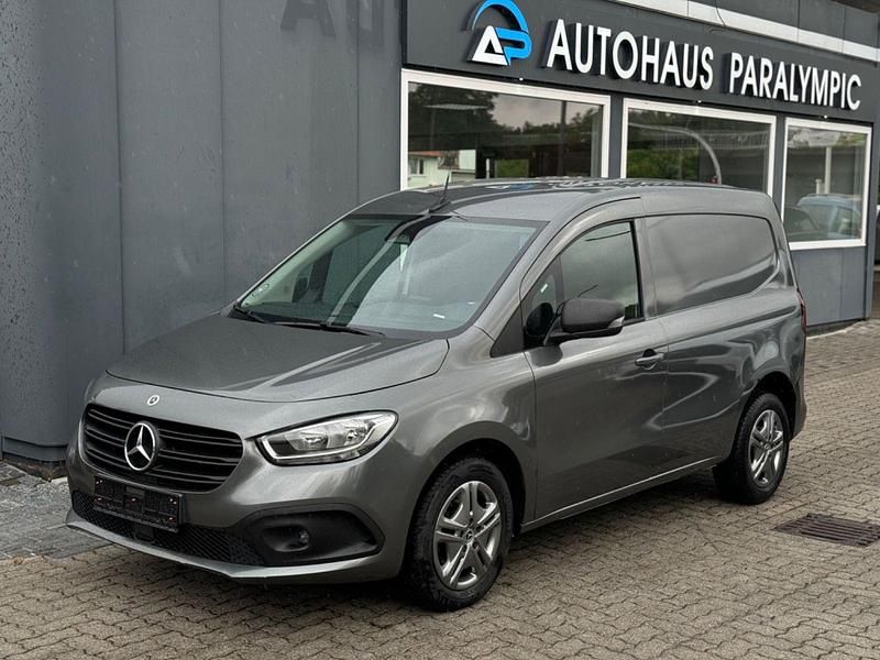 Weiß Gebraucht 2023 Mercedes Citan 110 Van / Kleinbus | 14.900 € (Superpreis) - Bild 1/4
