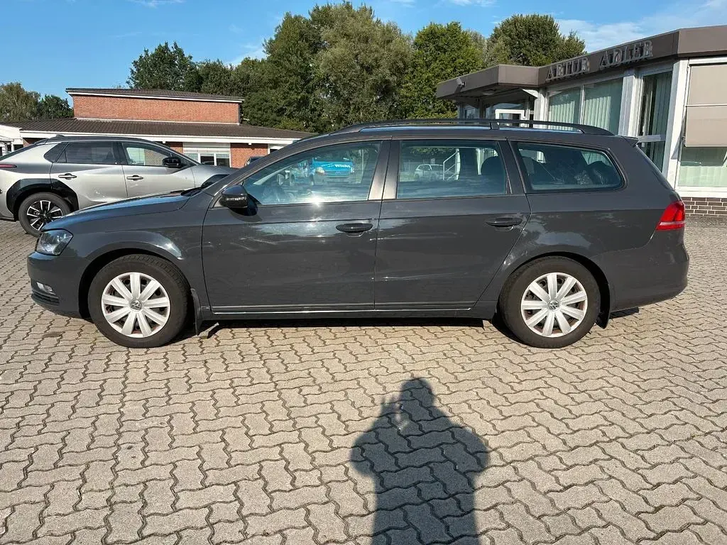 Gebraucht VW Passat Trendline 122 PS (89 kW) 2014 Grau Kombi