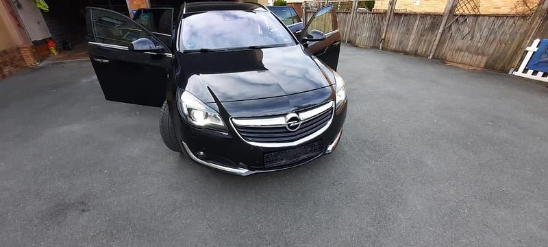 Schwarz Gebraucht 2015 Opel Insignia Limousine | 4.500 € - Bild 1/4