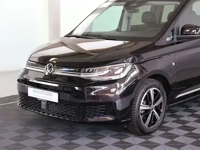 Gebraucht VW Caddy Style 150 PS (110 kW) 2025 Schwarz Van / Kleinbus