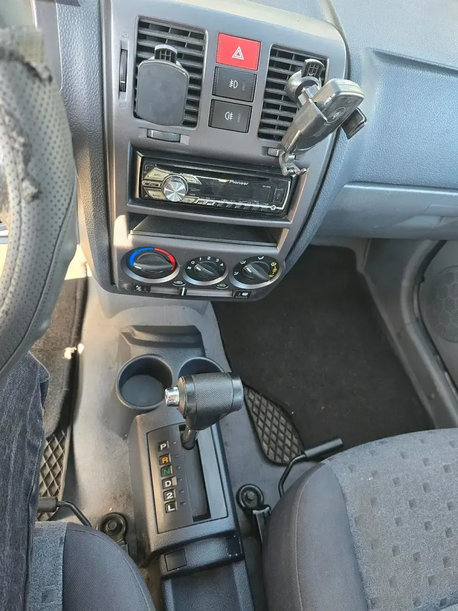 Gebraucht Hyundai Getz 105 PS (77 kW) 2003 Silber Kleinwagen