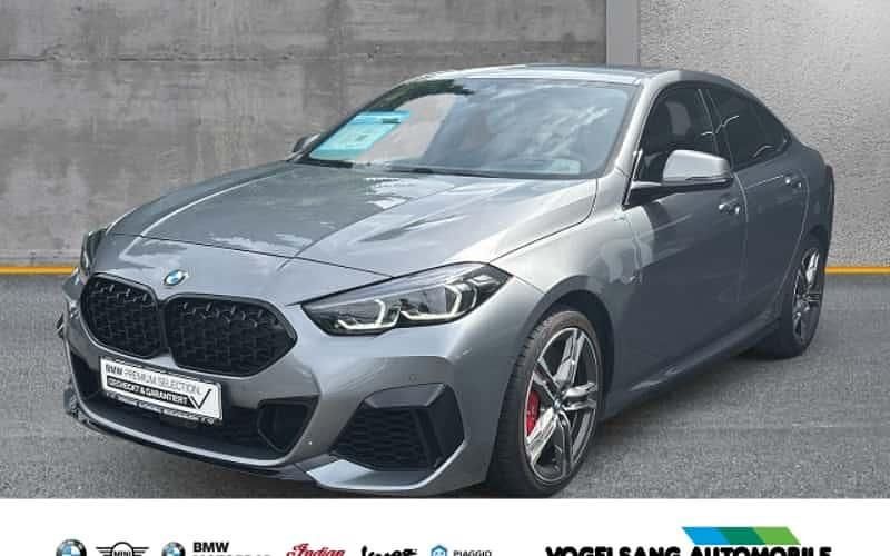 Grau Gebraucht 2024 BMW M235 Comfort Edition Coupé | 41.990 € (Etwas zu teuer) - Bild 1/4