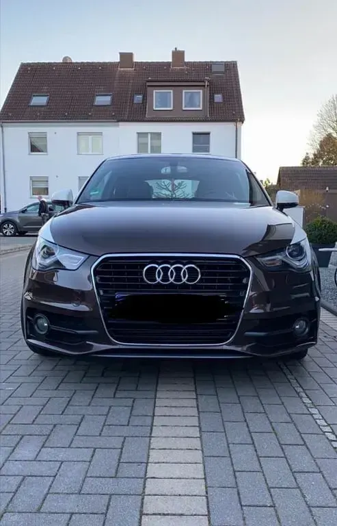Gebraucht Audi A1 S-Line 143 PS (105 kW) 2012 Braun Kleinwagen
