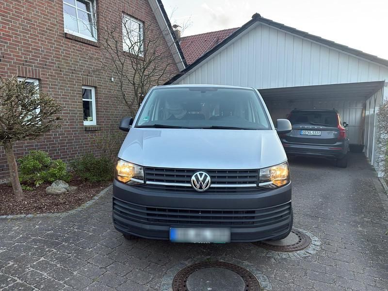 Gebraucht VW Transporter 84 PS (61 kW) 2017 Silber Van