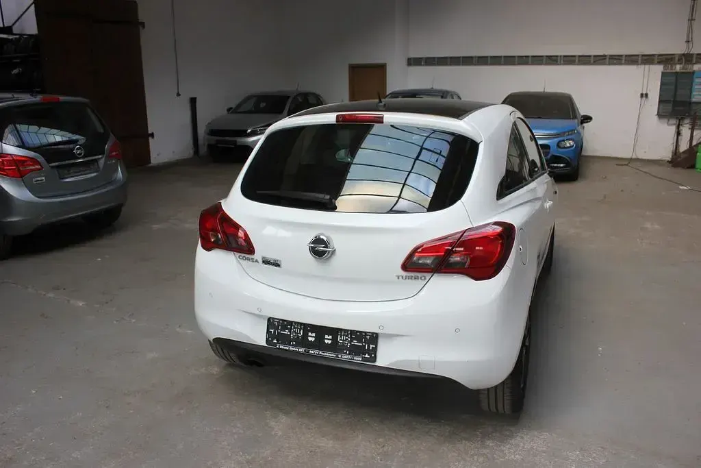 Gebraucht Opel Corsa Color Edition 101 PS (74 kW) 2018 Weiß Kleinwagen