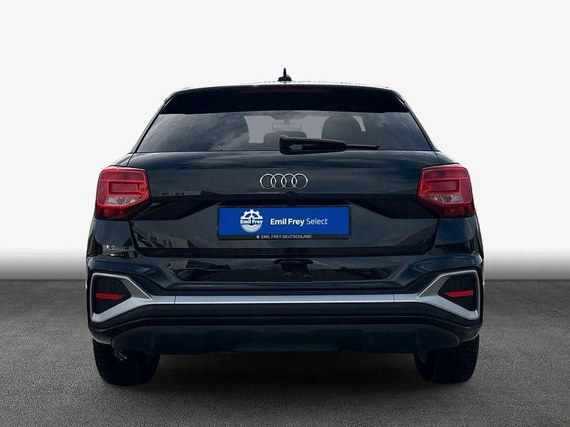 Gebraucht Audi Q2 S-Line 150 PS (110 kW) 2023 Mythosschwarz metallic SUV