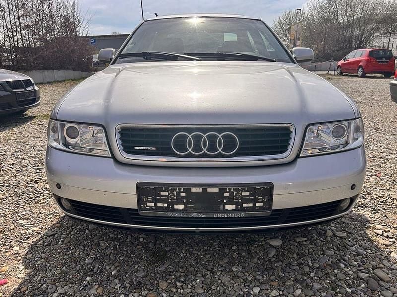 Gebraucht Audi A4 193 PS (141 kW) 1999 Silber Limousine