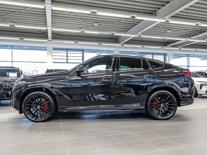 Gebraucht BMW X6 M Sport 286 PS (210 kW) 2024 Schwarz SUV