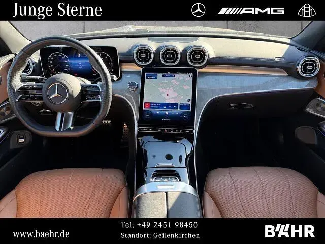 Gebraucht Mercedes 220 AMG 197 PS (144 kW) 2025 Lack obsidianschwarz (metallic) Cabrio