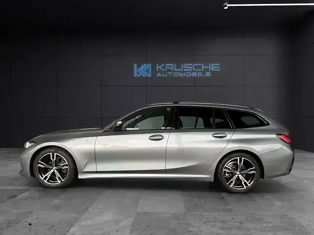 Gebraucht BMW 320 M Sport 190 PS (139 kW) 2024 Grau Kombi