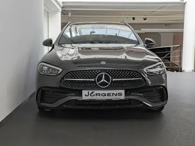 Gebraucht Mercedes C300 AMG 265 PS (194 kW) 2024 Schwarz metalliclack obsidians Kombi