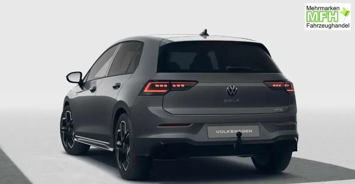Neu VW Golf VIII R-line 150 PS (110 kW) 2026 Dolphin grey Limousine