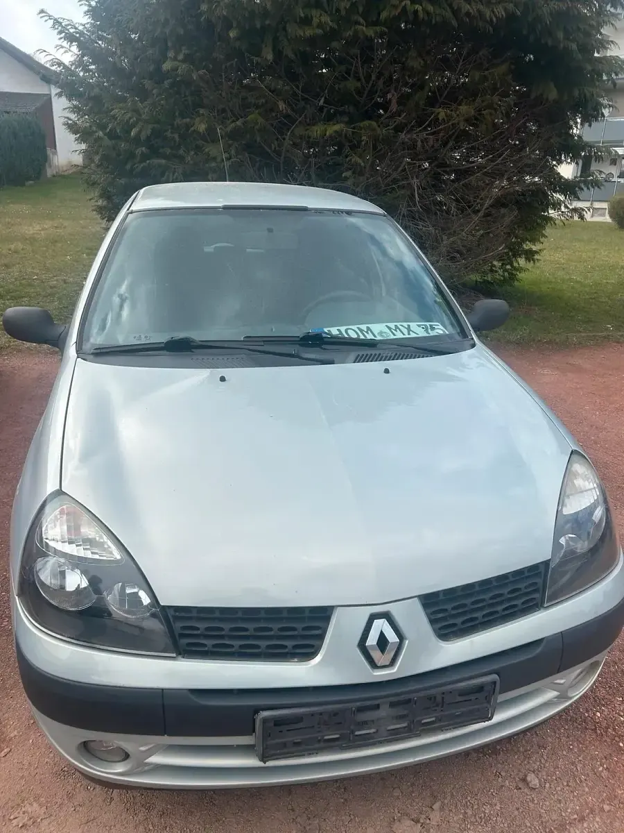 Occasion Renault Clio II 75 ch (55 kW) 2002 Argent Citadine