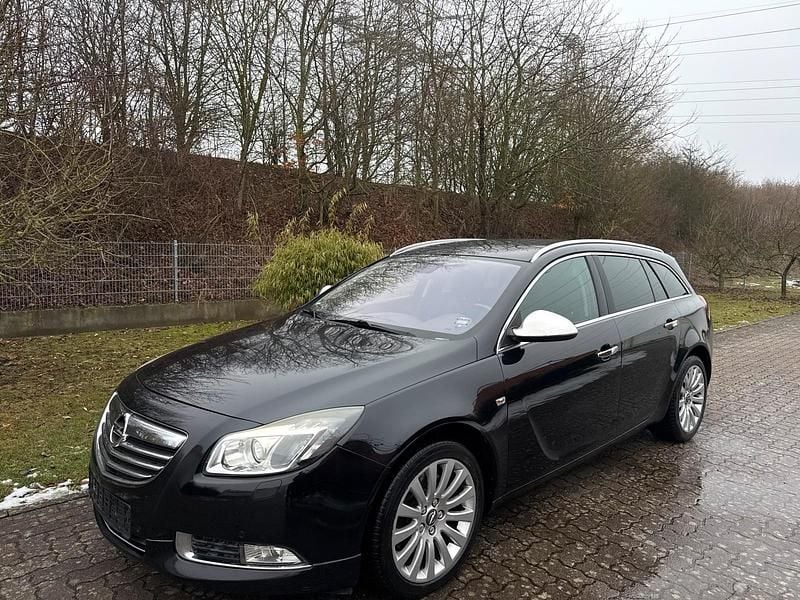 Gebraucht Opel Insignia 260 PS (191 kW) 2009 Schwarz Kombi
