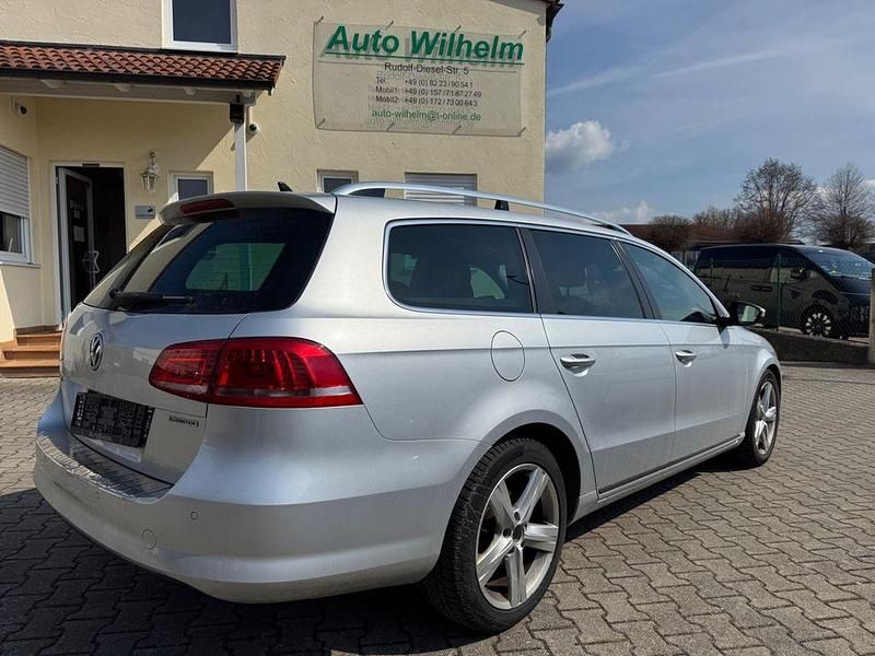 Gebraucht VW Passat 105 PS (77 kW) 2014 Silber Limousine