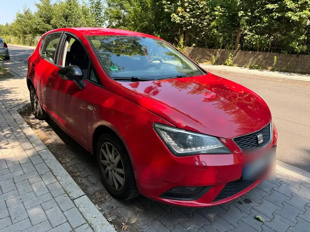 Gebraucht Seat Ibiza 105 PS (77 kW) 2012 Rot Limousine