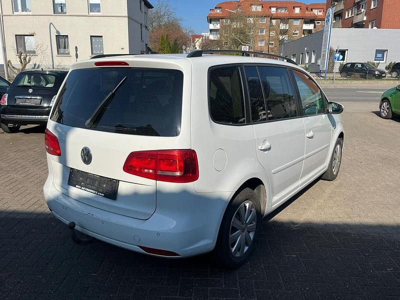 Gebraucht VW Touran 105 PS (77 kW) 2015 Weiß Van / Kleinbus