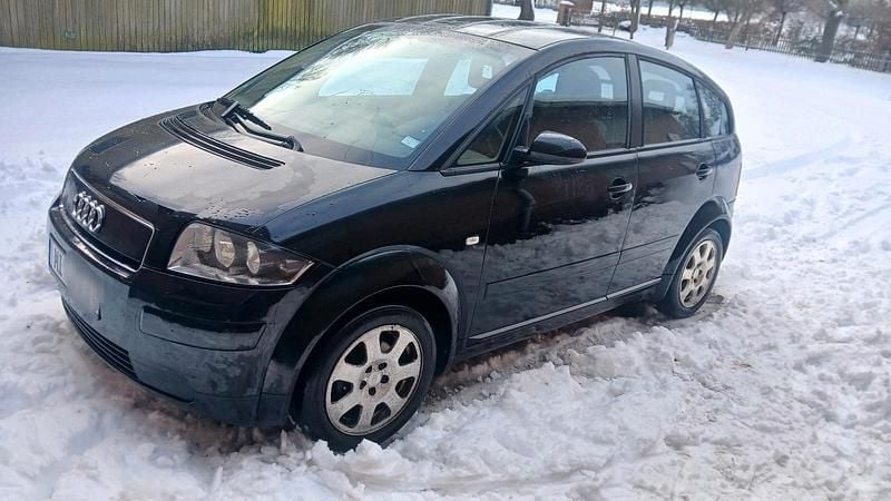 Schwarz Gebraucht 2001 Audi A2 Kleinwagen | 950 € (Superpreis) - Bild 1/4