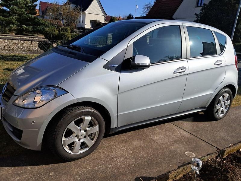Gebraucht Mercedes A170 116 PS (85 kW) 2009 Silber Kleinwagen