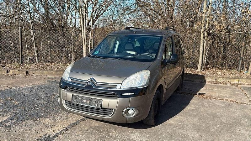 Gebraucht Citroën Berlingo 120 PS (88 kW) 2013 Grau Van / Kleinbus