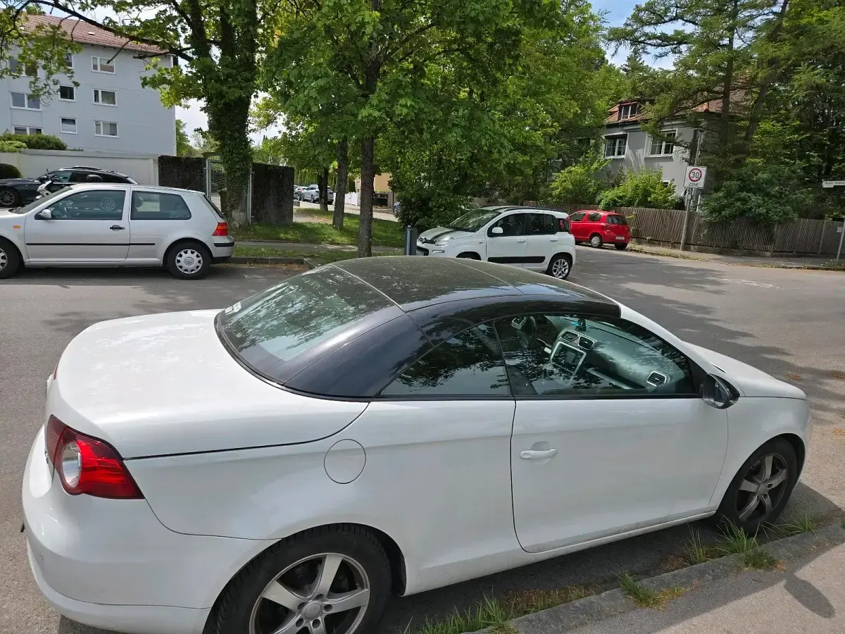 Gebraucht VW Eos Edition 122 PS (89 kW) 2010 Weiß Cabrio