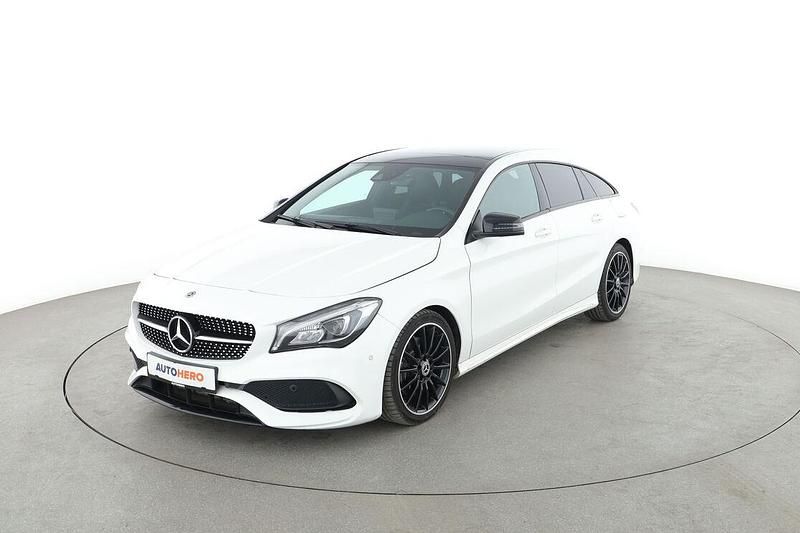 Weiß Gebraucht 2018 Mercedes CLA220 Shooting Brake AMG line Kombi | 22.620 € (Etwas zu teuer) - Bild 1/3