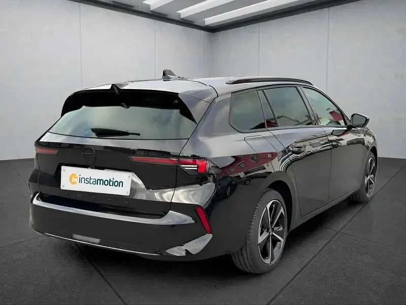 Neu Opel Astra 131 PS (96 kW) 2025 Schwarz Kleinwagen