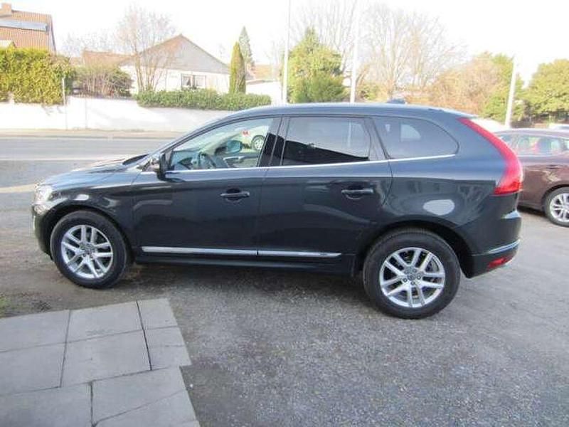 Gebraucht Volvo XC60 Summum 190 PS (139 kW) 2016 Savile grey / metallic SUV