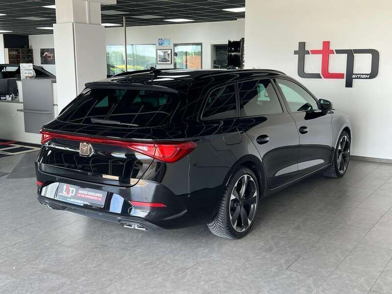 Mitternachtsschwarz Gebraucht 2024 Cupra Leon Kombi | 31.990 € (Fairer Preis) - Bild 1/1