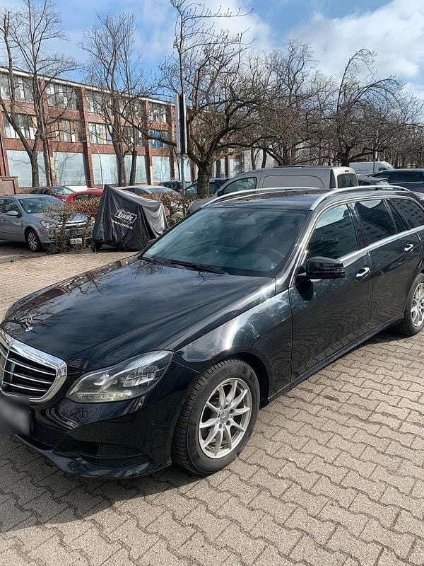Gebraucht Mercedes 220 177 PS (130 kW) 2015 Schwarz Kombi