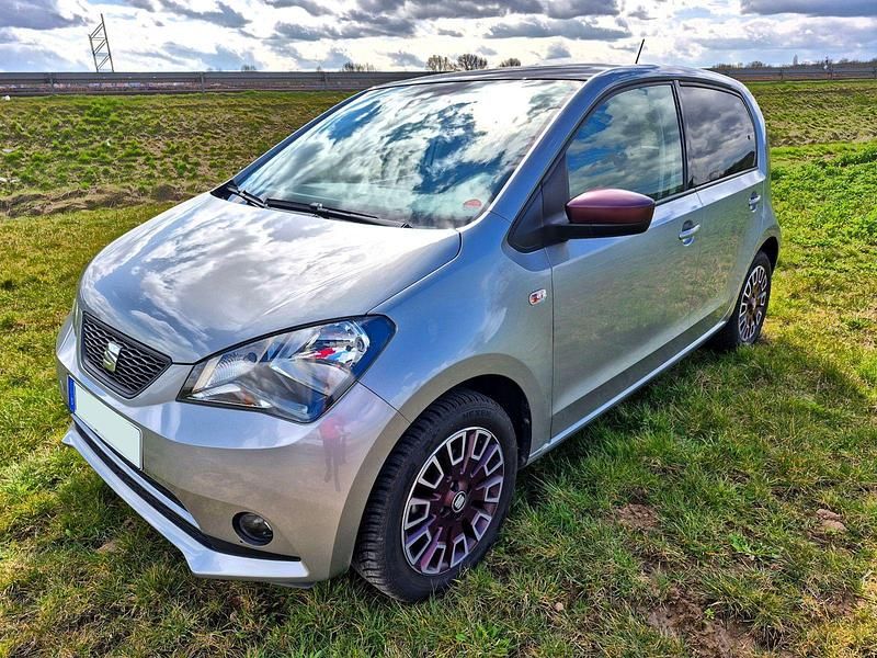 Gebraucht Seat Mii Chic 75 PS (55 kW) 2017 Silber Kleinwagen