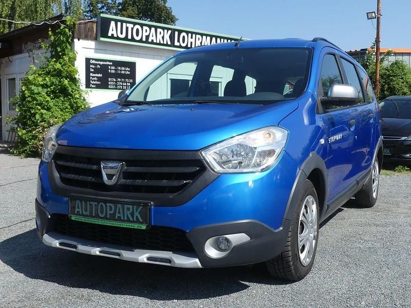 Blau Gebraucht 2016 Dacia Lodgy Ambiance Van / Kleinbus | 8.500 € (Fairer Preis) - Bild 1/4