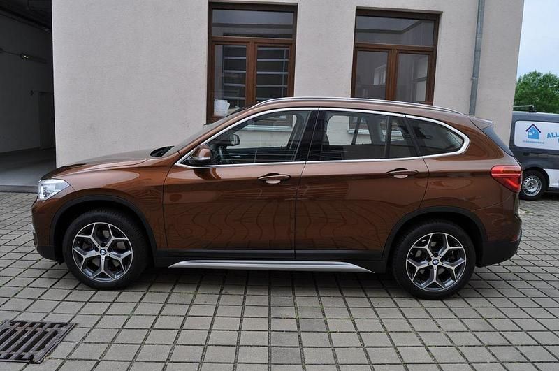 Gebraucht BMW X1 xLine 190 PS (139 kW) 2016 Kastanienbronze metallic SUV